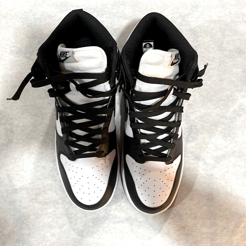 Authentic Nike Dunk High Panda Black White Size 10 US (Good Condition)